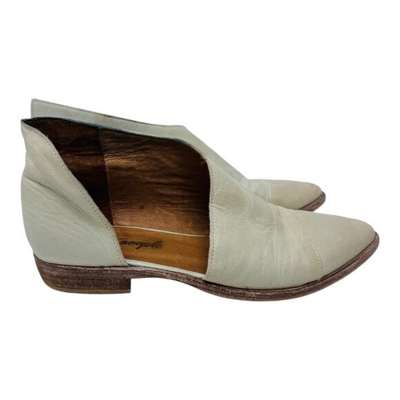 Free People Royale Leather Cutout Slip-On Flats Ivory White Pointed Toe Size 37 - Picture 1 of 11
